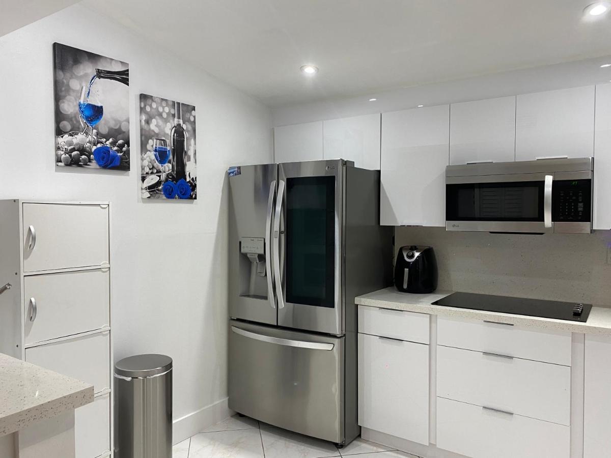 Beautiful House 7 Min From Miami Airport W Free Parking Apartment Exterior photo
